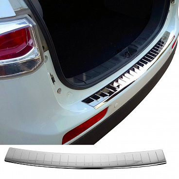 Nerez leštený panel zadného nárazníka Škoda Superb III kombi 2015+ Nerez leštený panel zadného nárazníka Škoda Superb III kombi 2015+