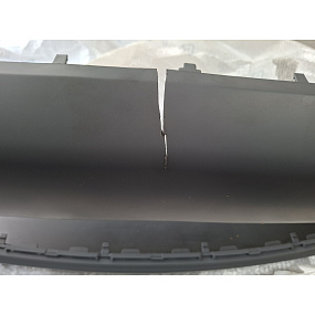 Zderzak Volkswagen Scirocco III Przód SRA Grill LED DRL Zderzak Volkswagen Scirocco III Przód SRA Grill LED DRL