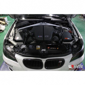 Rozporka BMW M5 E60 05-10 UltraRacing 4-bodová predná horná Strut Bar