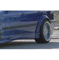 BMW E36 (séria 3) Lemy blatníka Infinity II zadné