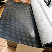 Protišmyková čierna gumová rohož so vzorom šachovnicového plechu 200 x 100 cm