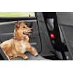 Automobilová bariéra pre psa medzi sedadlá