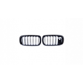 Mriežka BMW X5 F15 F85 X6 F16 F86 dvojité rebrovanie Lesklá čierna kamera Mriežka BMW X5 F15 F85 X6 F16 F86 dvojité rebrovanie Lesklá čierna kamera