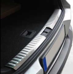Nerez brúsený ochranný panel vnútornej hrany nákladového priestoru Omtec VW Tiguan 07-15