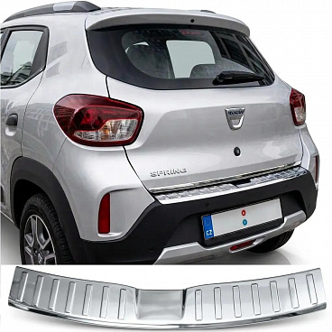 Nerezový leštený kryt hornej hrany zadného nárazníka Dacia Spring 2021-24 Nerezový leštený kryt hornej hrany zadného nárazníka Dacia Spring 2021-24