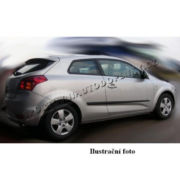 Bočné ochranné lišty dverí (F-28) Hyundai i20, 2008+ 3DV