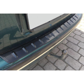Prah piatych dverí s výstupky, 3D Carbonstyl - Škoda Octavia I. Combi 1997-2005 Prah piatych dverí s výstupky, 3D Carbonstyl - Škoda Octavia I. Combi 1997-2005