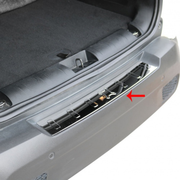 Nerez kryt hrany zadného nárazníka Omtec Jeep Renegade 2014+ leštěný Nerez kryt hrany zadného nárazníka Omtec Jeep Renegade 2014+ leštěný